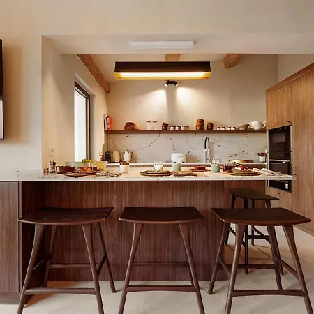 Дом отдыха Casa Casa, Charmante Maison 3 Avec Jardin Сен-Тропе